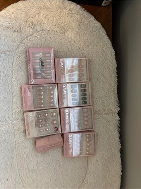 Glamnetic Press-On Nails Set - Neutral & Pink Shades 7 assorted brand new sets